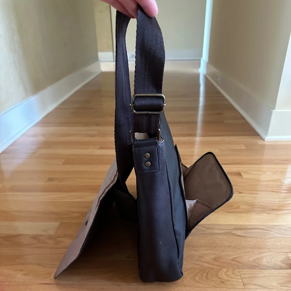 Solo Brown Leather Nylon Messenger Bag